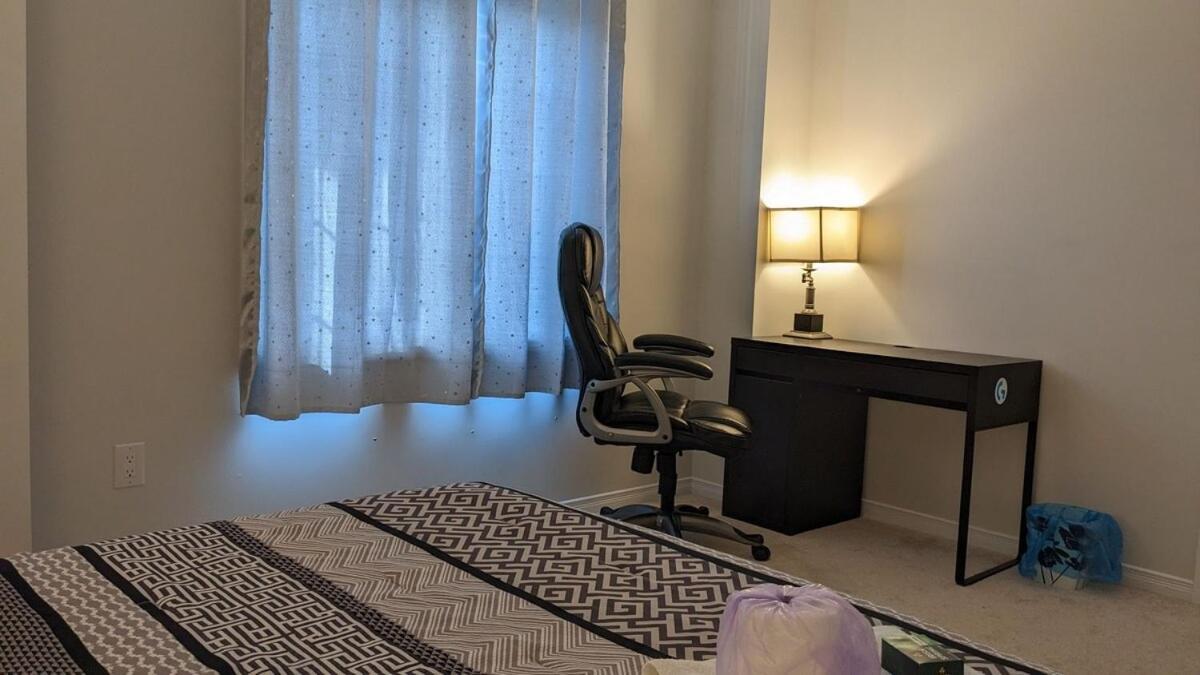 The Warm Welcome Suite Thorold Экстерьер фото